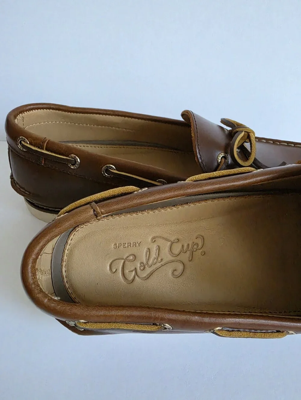 Sperry mens gold